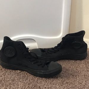Black converse